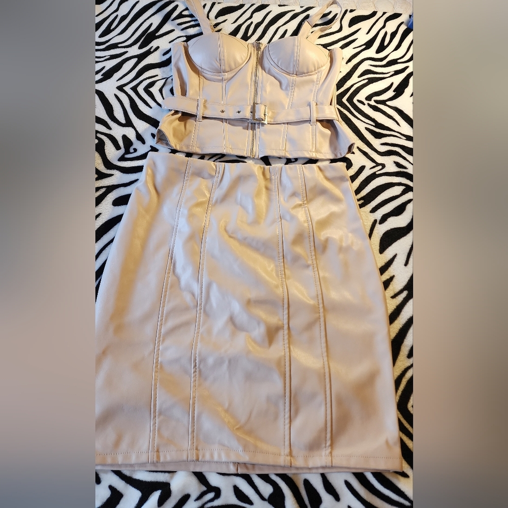 Haute Monde Stylish Cream Bustier Skirt Set